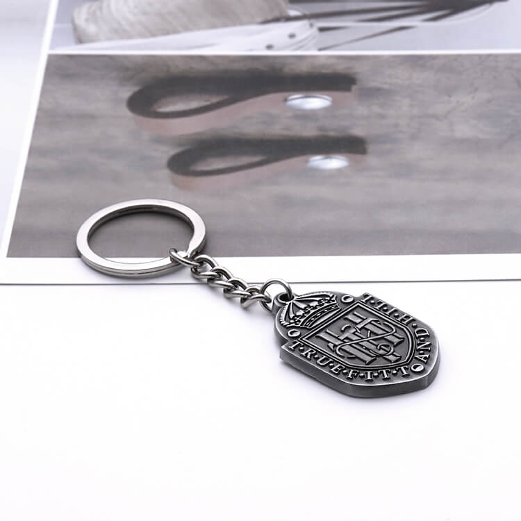 Custom Antique Silver Engrave Metal Carabiner Keychain Promotion